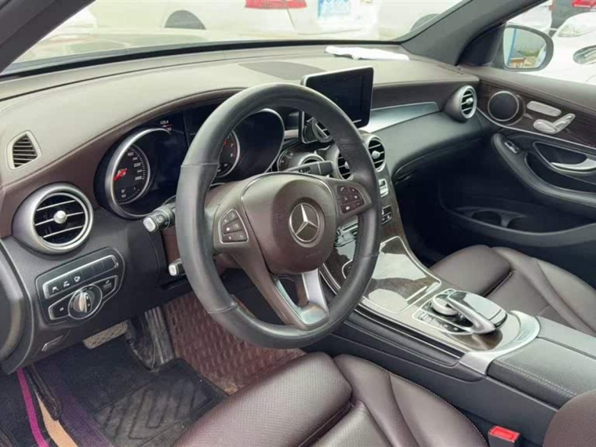 奔馳 奔馳GLC  2018款 改款 GLC 260 4MATIC 豪華型圖片