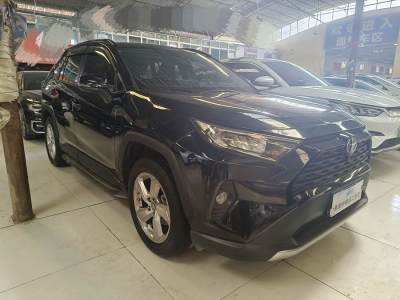 2021年10月 豐田 RAV4榮放 2.0L CVT兩驅(qū)尊貴版圖片