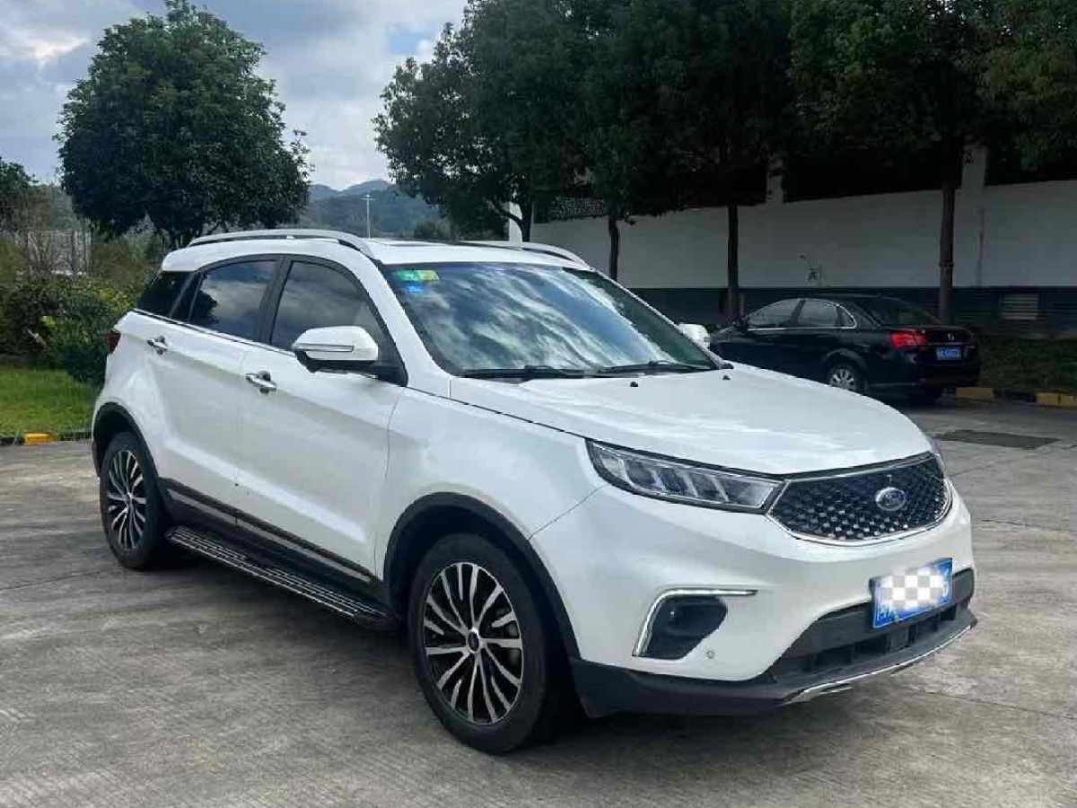 福特 領(lǐng)界  2019款  EcoBoost 145 CVT精領(lǐng)型 國(guó)VI圖片