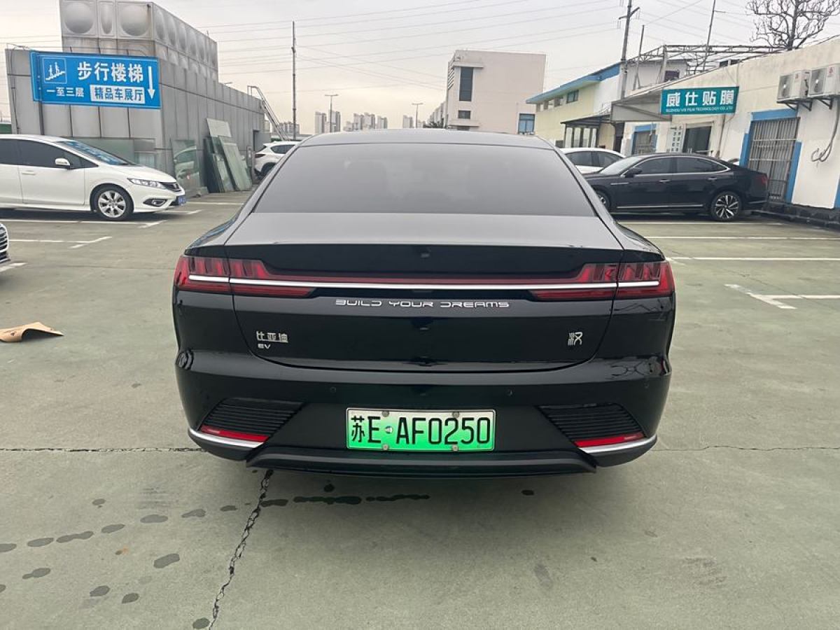 比亞迪 漢  2021款 EV 標(biāo)準(zhǔn)續(xù)航版豪華型圖片