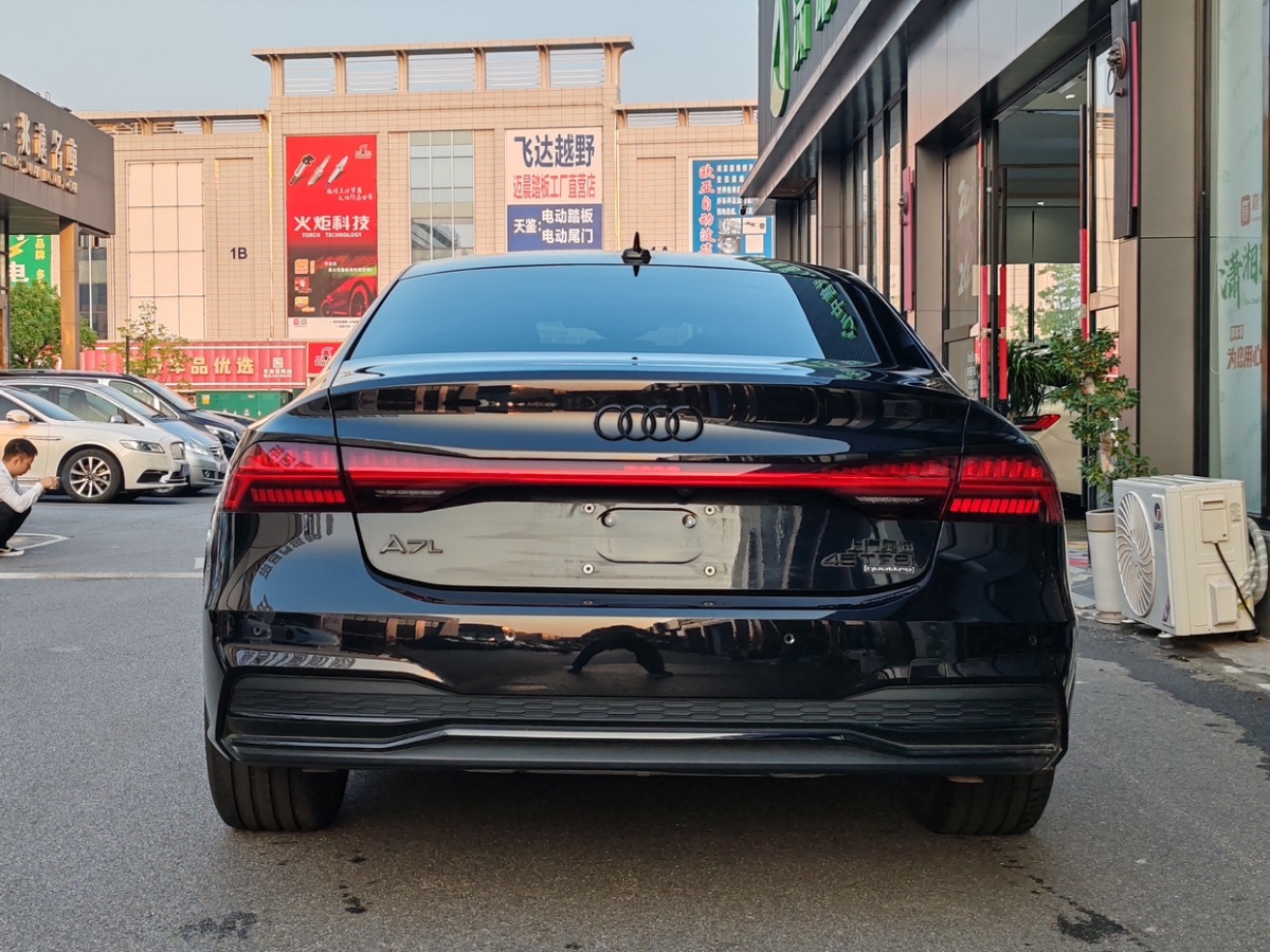 奧迪 奧迪A7L  2022款 45 TFSI quattro S-line 風(fēng)騎士圖片