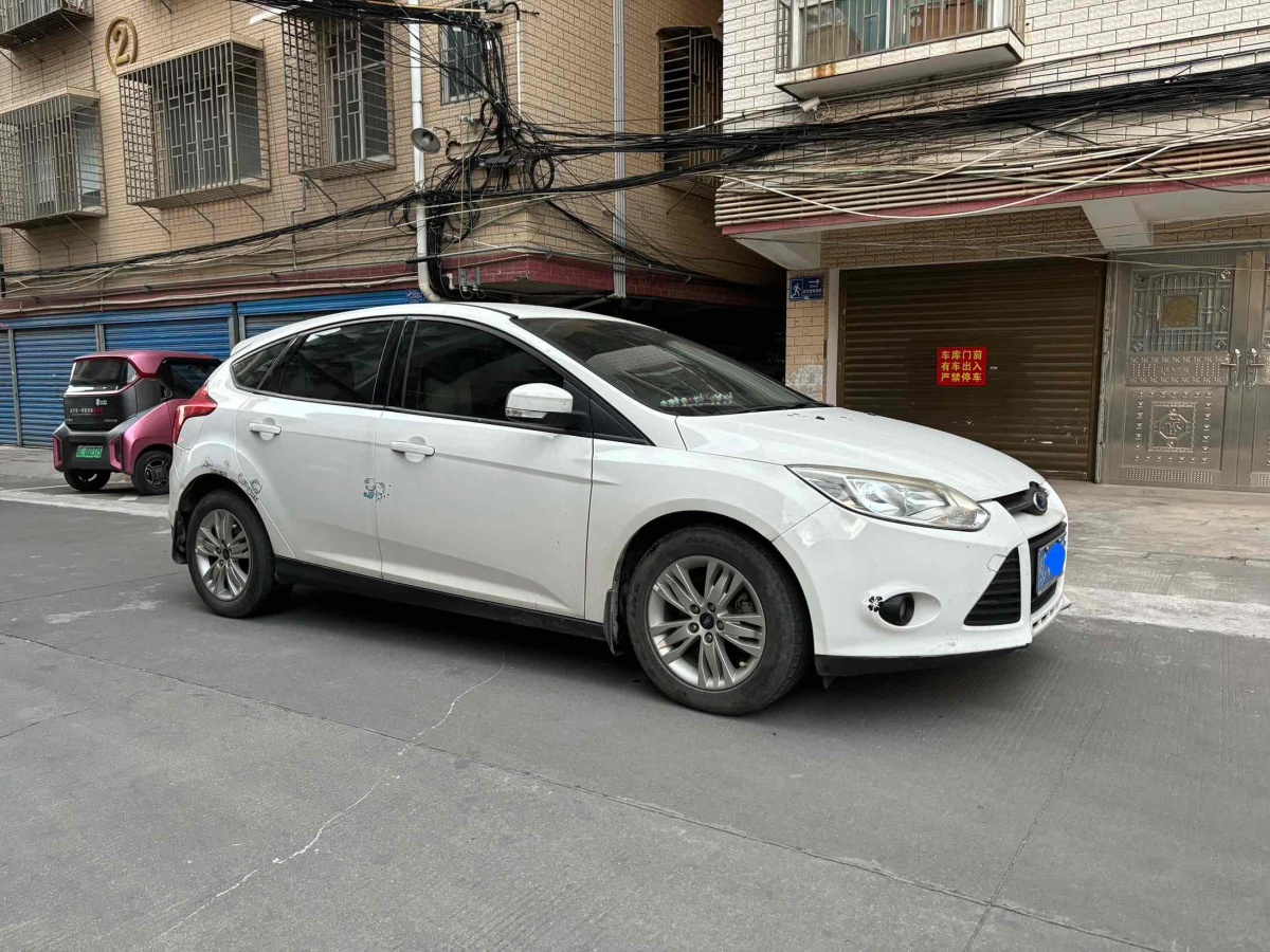 福特 ?？怂? 2012款 兩廂 1.6L 手動舒適型圖片