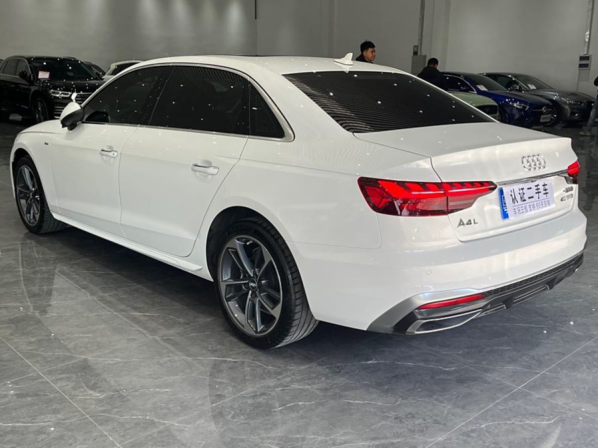 奧迪 奧迪A4L  2022款 40 TFSI 時(shí)尚動(dòng)感型圖片