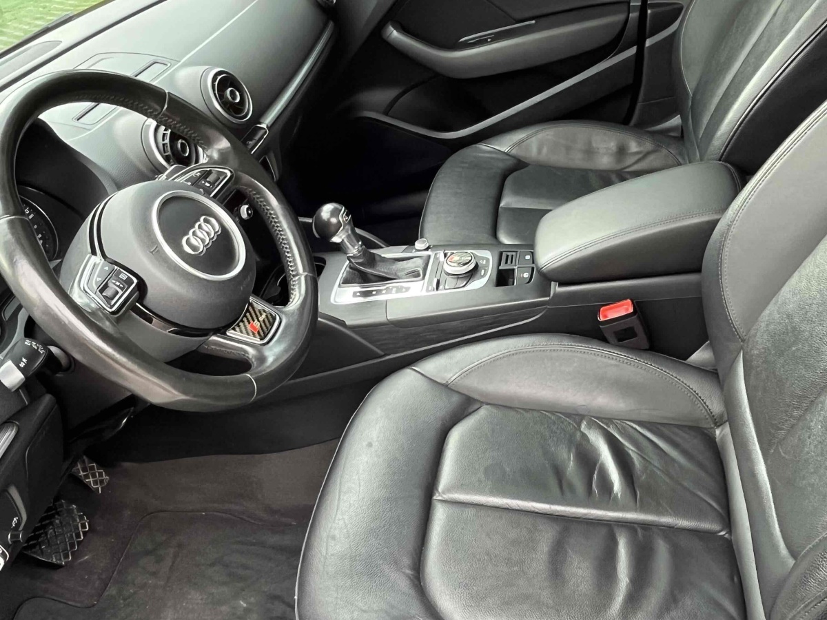 奥迪 奥迪A3  2015款 Limousine 40 TFSI 自动舒适型图片