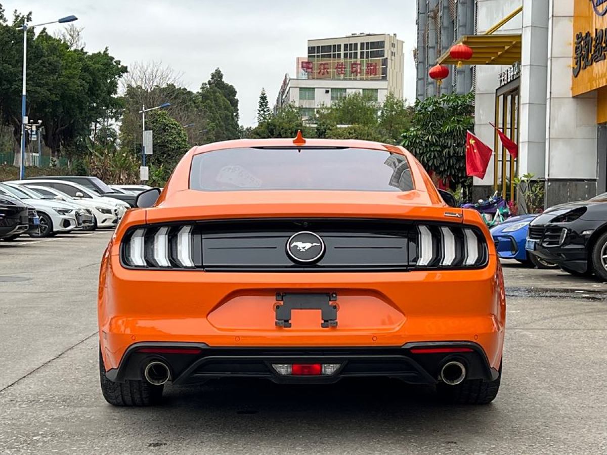 2021年12月福特 Mustang  2021款 2.3L EcoBoost