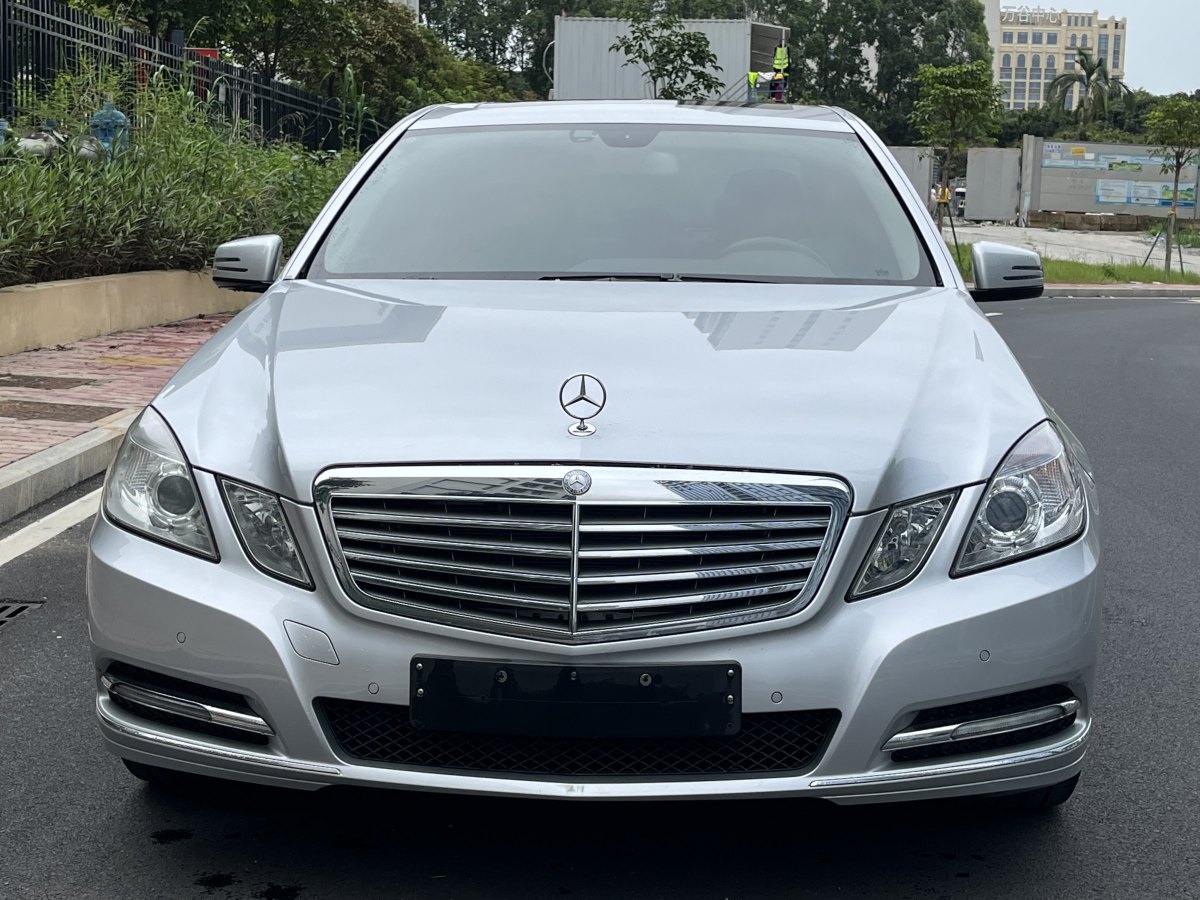 奔馳 奔馳E級  2013款 E 260 L CGI優(yōu)雅型圖片