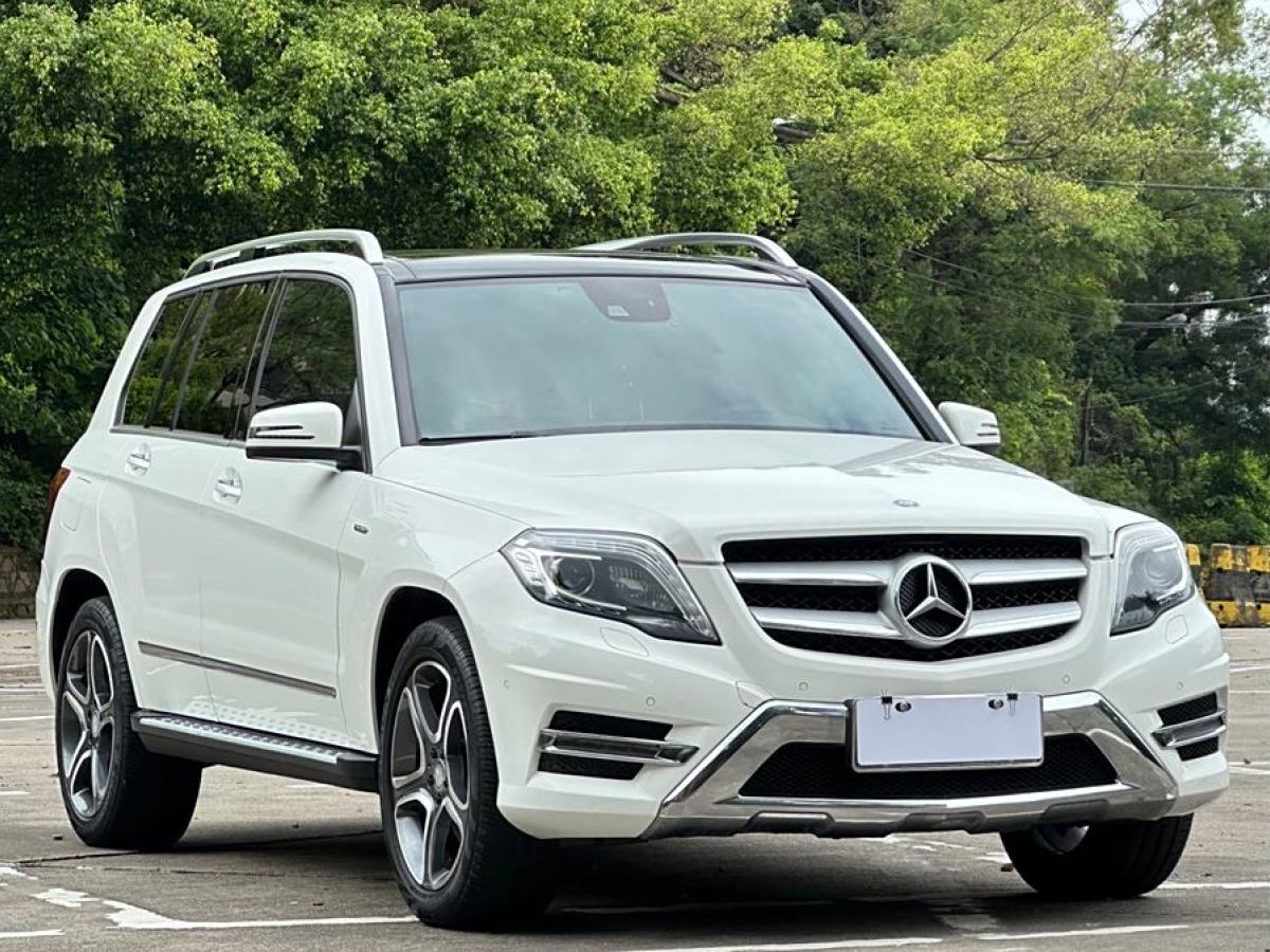 奔馳 奔馳GLK級  2015款 GLK 300 4MATIC 時(shí)尚型 極致版圖片