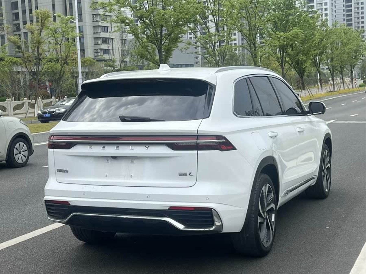 吉利 星越L  2023款 2.0TD 高功自動(dòng)兩驅(qū)旗艦型圖片