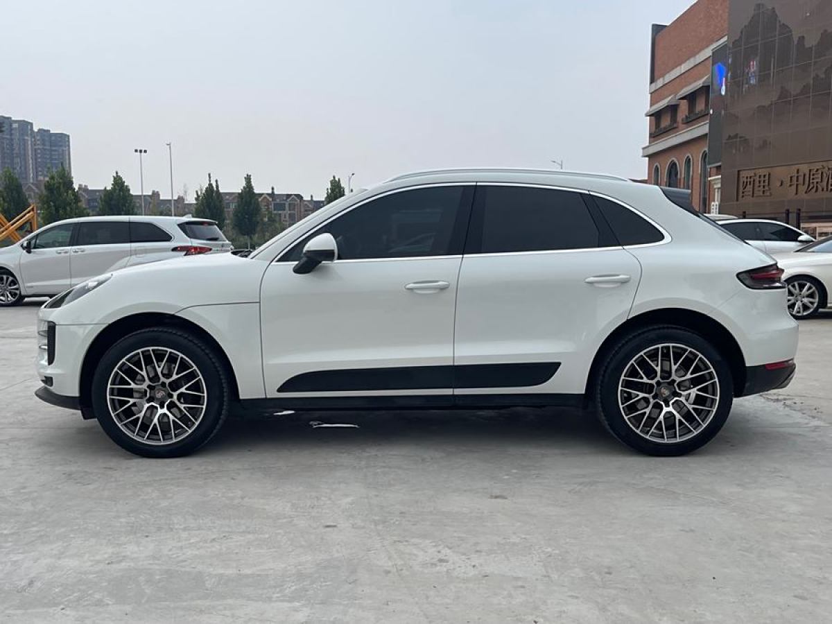 2021年3月保時(shí)捷 Macan  2021款 Macan 2.0T