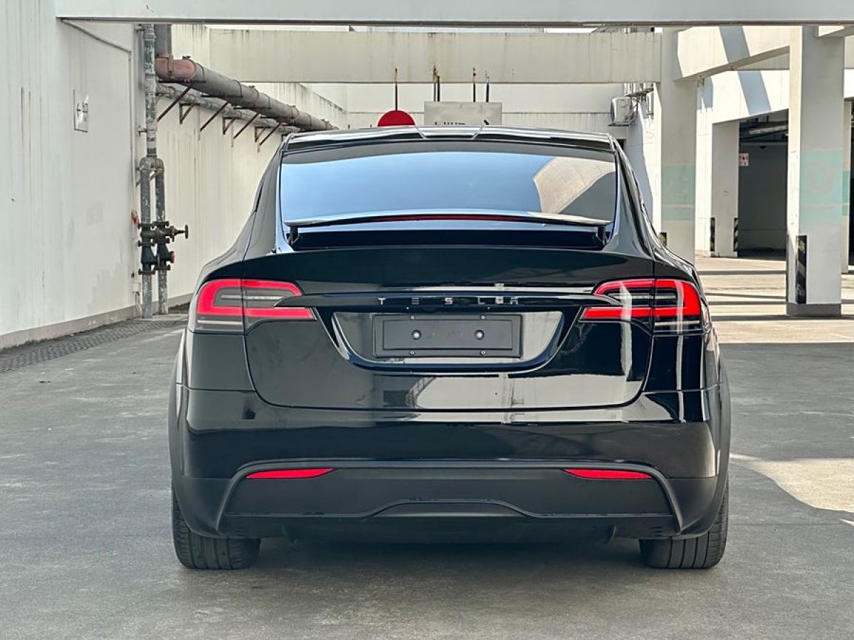 特斯拉 Model X  2023款 雙電機(jī)全輪驅(qū)動(dòng)版圖片