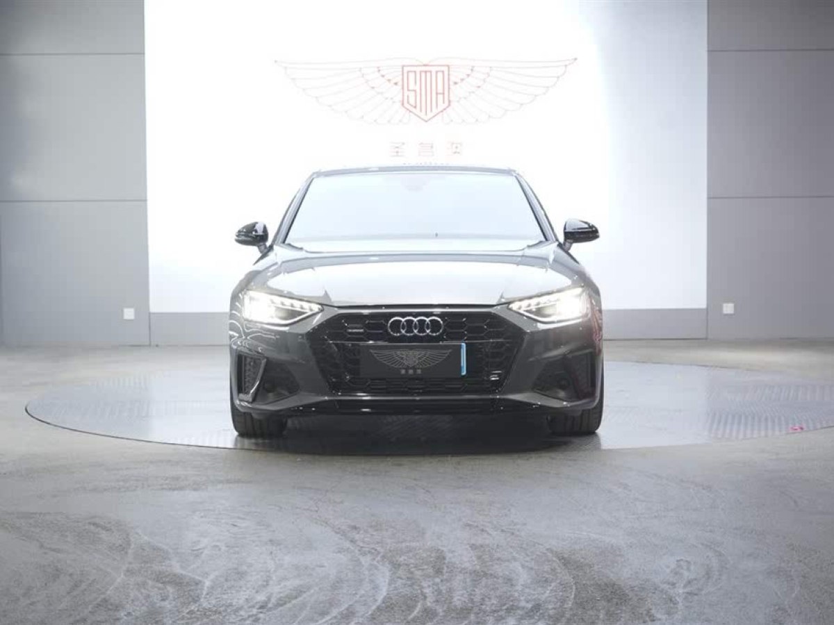 奧迪 奧迪A4L  2022款 45 TFSI quattro 臻選動(dòng)感型圖片