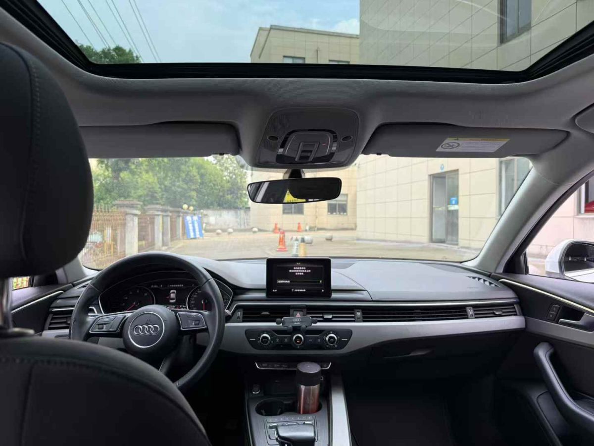 奧迪 奧迪A4L  2018款 30周年年型 30 TFSI 進(jìn)取型圖片