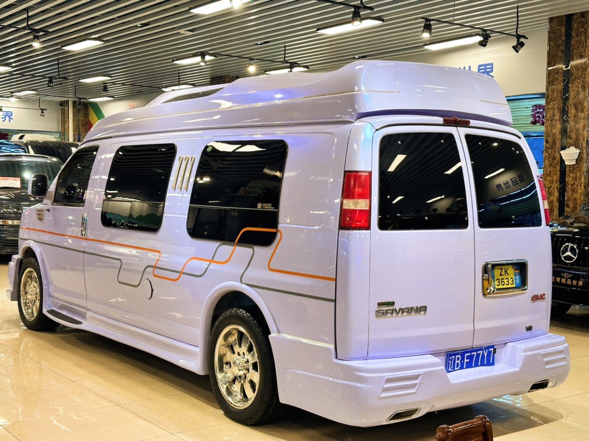 GMC SAVANA  2011款 6.0L 商務(wù)之星7座圖片