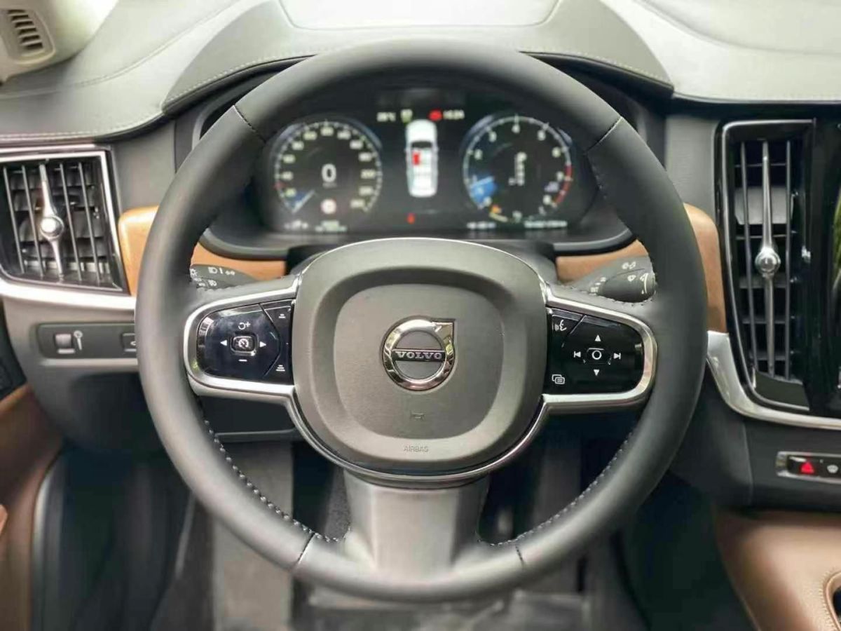 沃爾沃 S90  2019款 T4 智逸版圖片