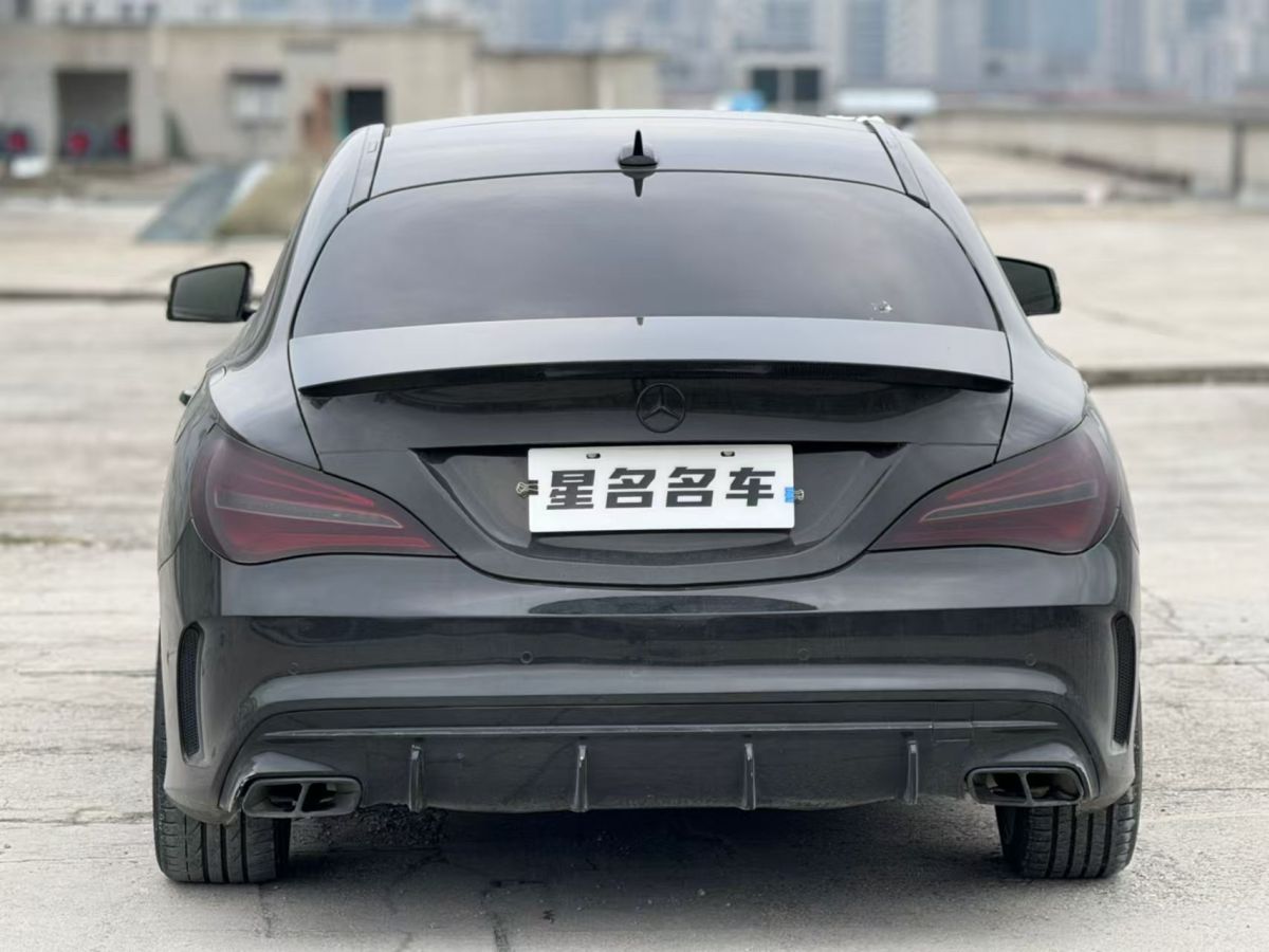 奔馳 奔馳CLA級  2017款 CLA 220 4MATIC 極地限量版圖片