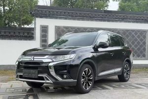 歐藍(lán)德 三菱 2.0L 兩驅(qū)暢享版 5座