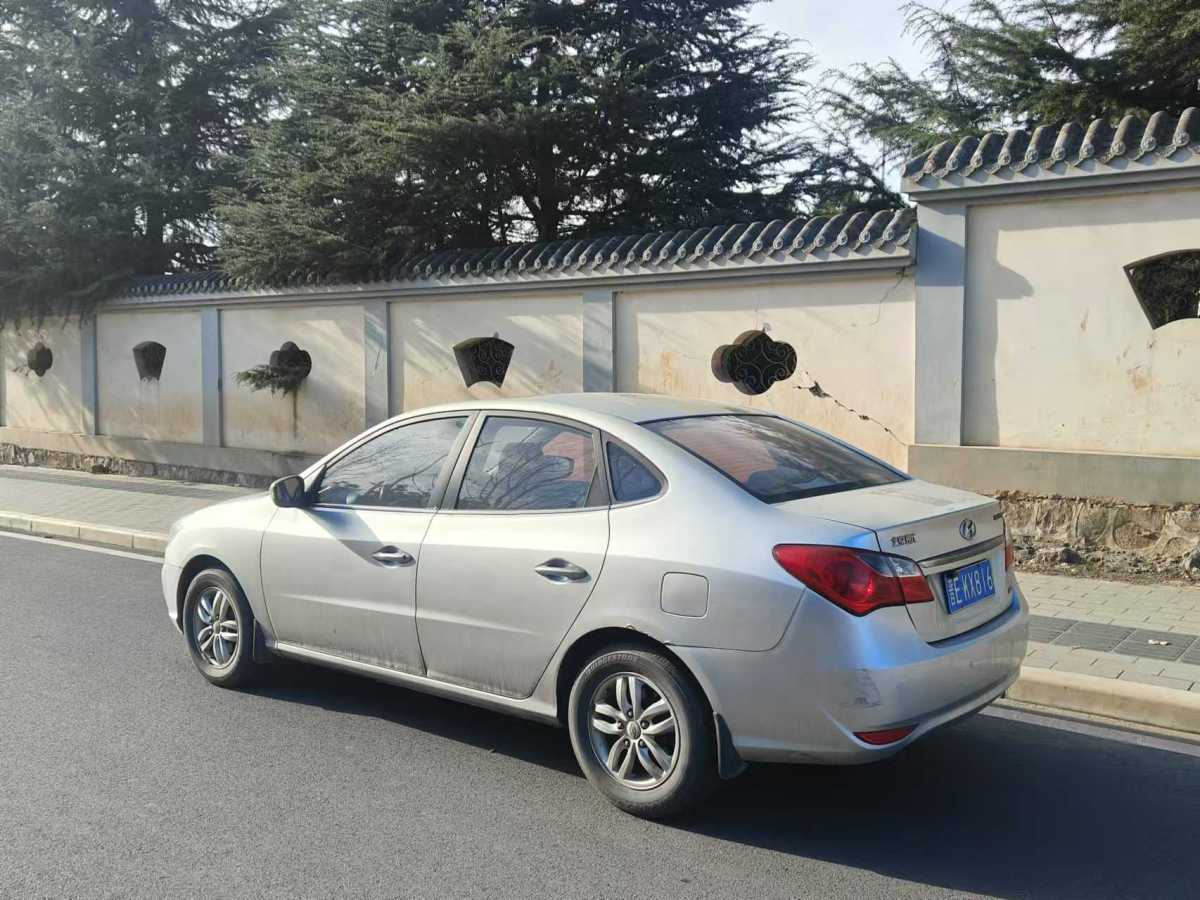 現(xiàn)代 悅動  2011款 1.6L 手動豪華型圖片