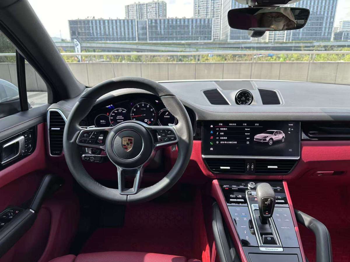 保時(shí)捷 Cayenne  2022款 Cayenne 3.0T 鉑金版圖片