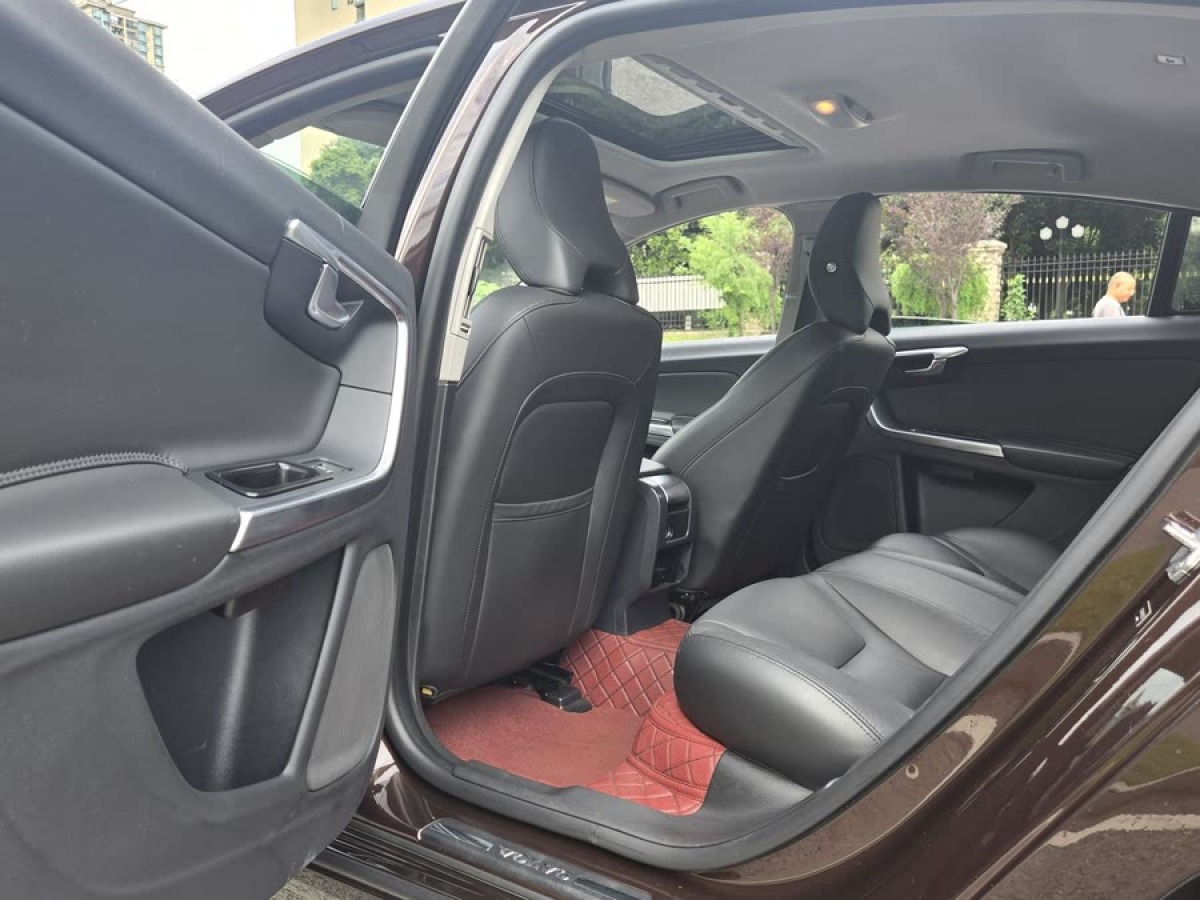 沃爾沃 S60  2015款 L 2.0T T5 智馭版圖片