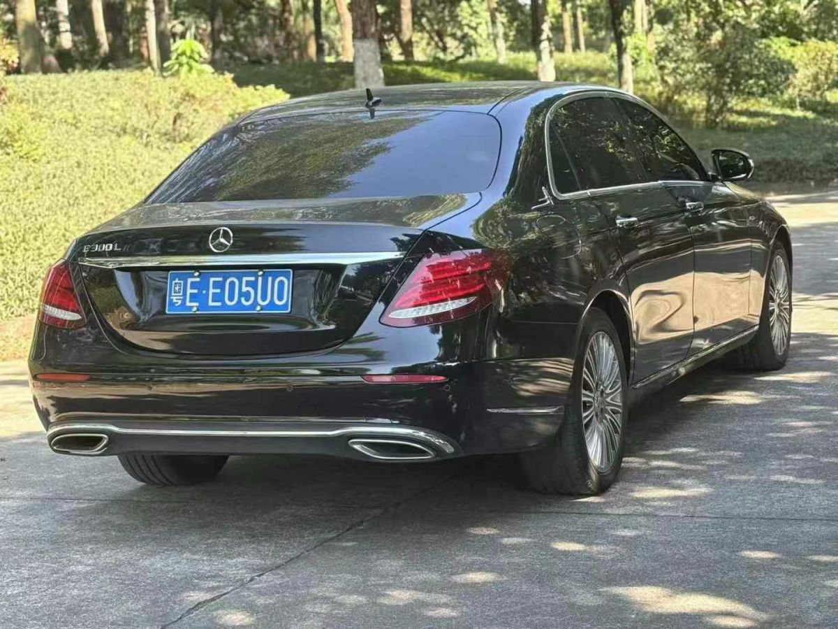 奔馳 奔馳E級  2020款 E 300 L 豪華型圖片