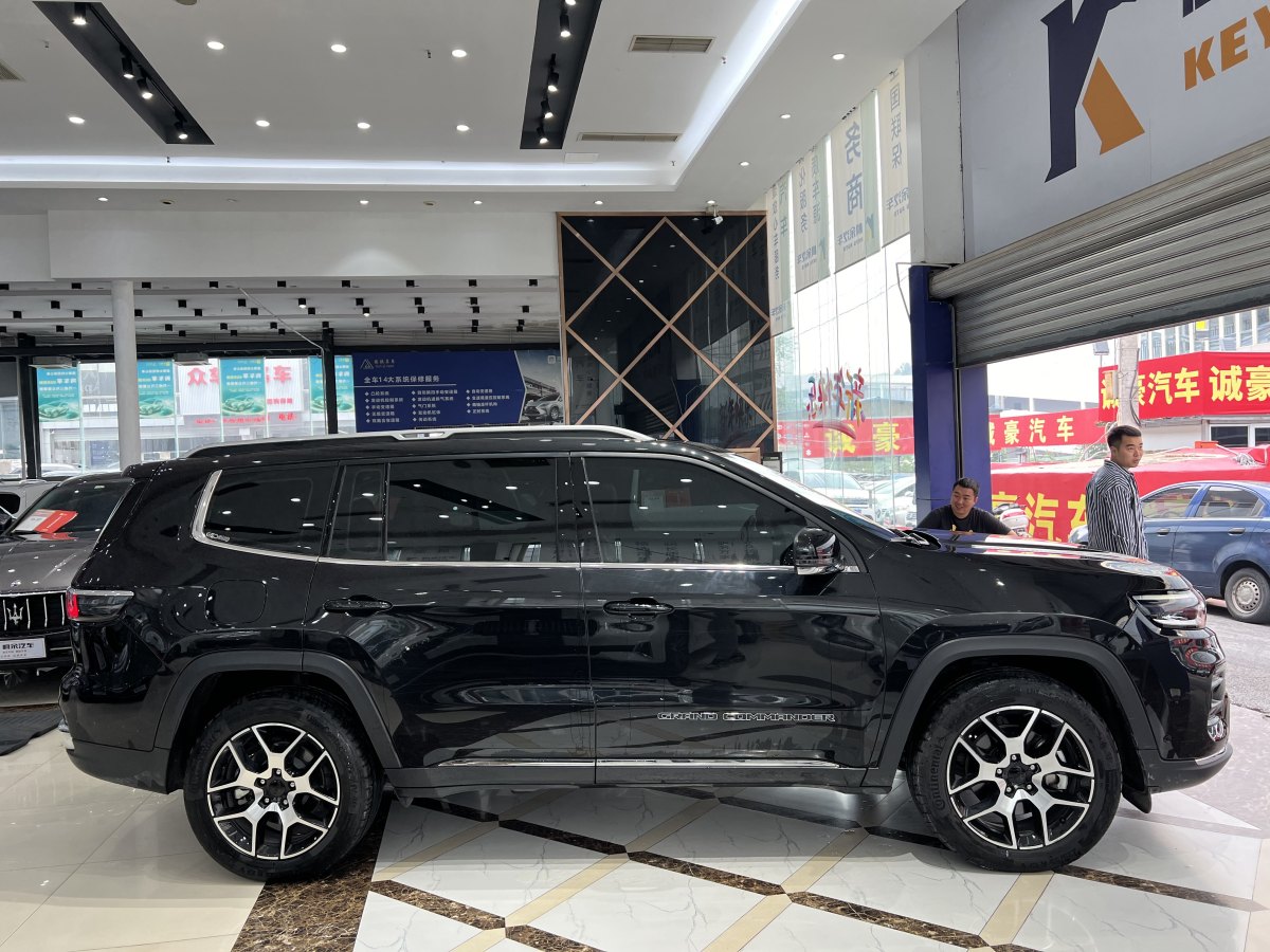 2022年6月Jeep 大指揮官  2022款 2.0T 兩驅(qū)豪華版