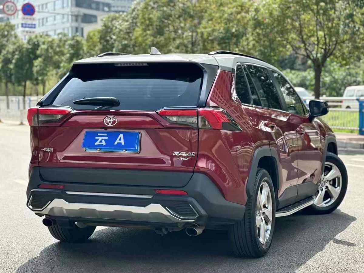 2019年11月豐田 RAV4榮放  2019款 2.0L CVT兩驅(qū)風(fēng)尚X限量版 國(guó)V