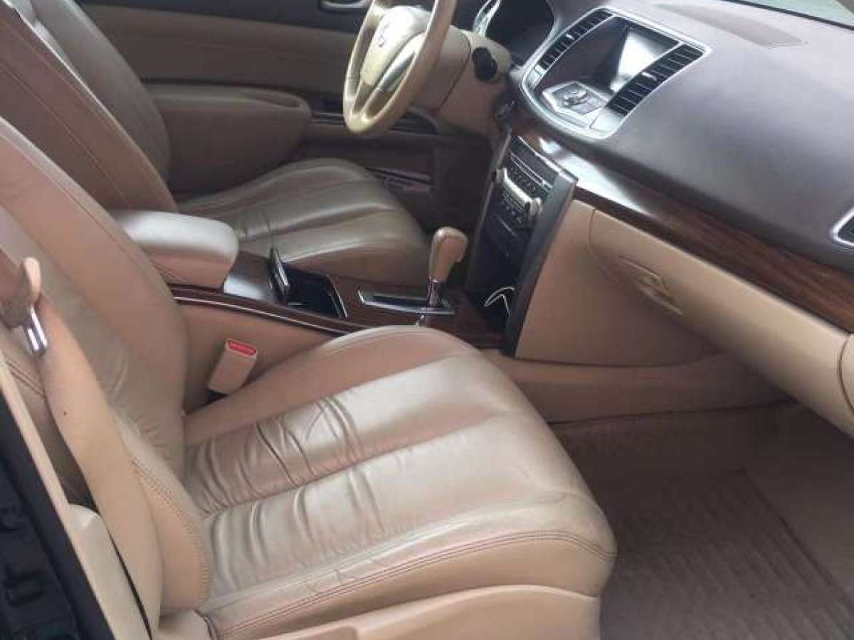 日產(chǎn) 天籟  2012款 2.0L XL智享版圖片