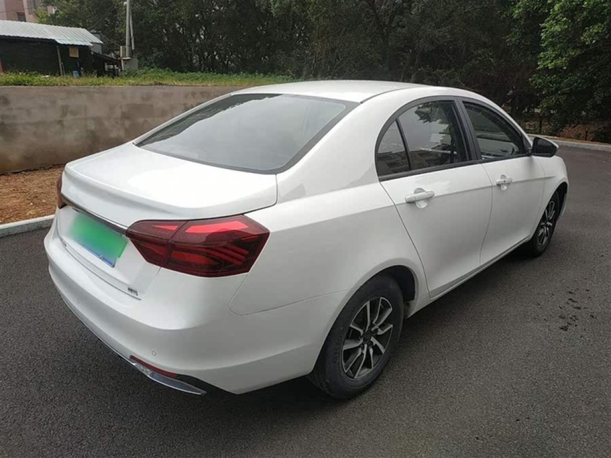 吉利 帝豪  2019款  領(lǐng)軍版 1.5L CVT豪華型 國VI圖片