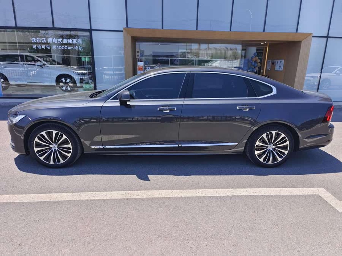 沃爾沃 S90  2023款 B5 智逸豪華版圖片