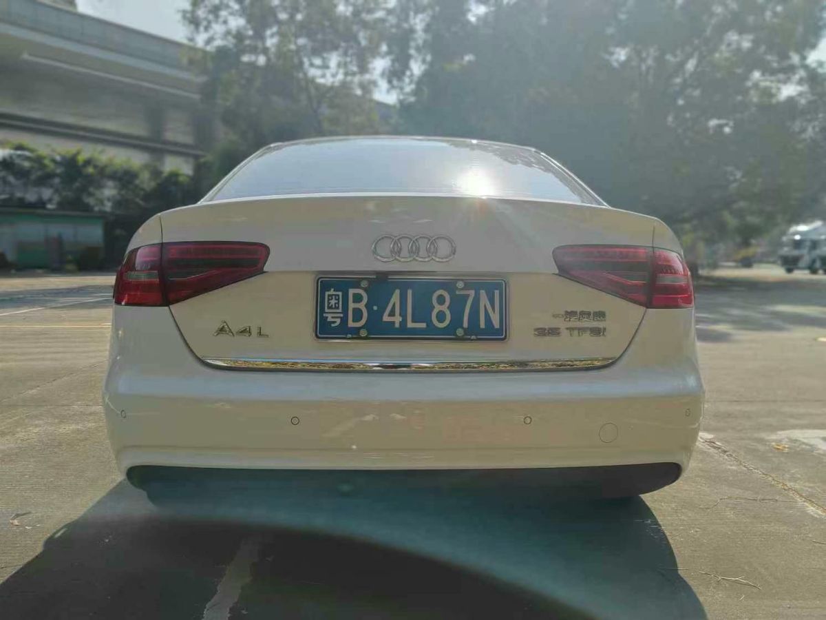 奧迪 奧迪A4L  2015款 A4L 1.8TFSI 30TFSI 舒適型圖片