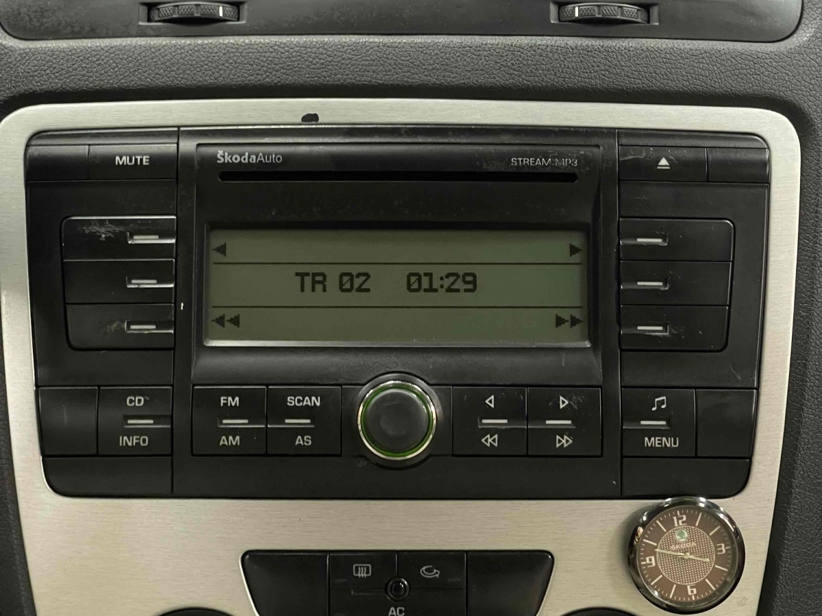 斯柯達 明銳  2009款 1.6L 手動逸仕版圖片