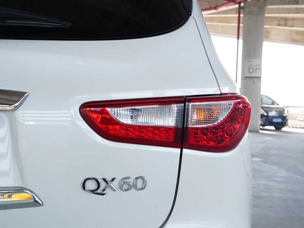 英菲尼迪 QX60  2020款 2.5 S/C Hybrid 兩驅(qū)卓越版 國VI圖片