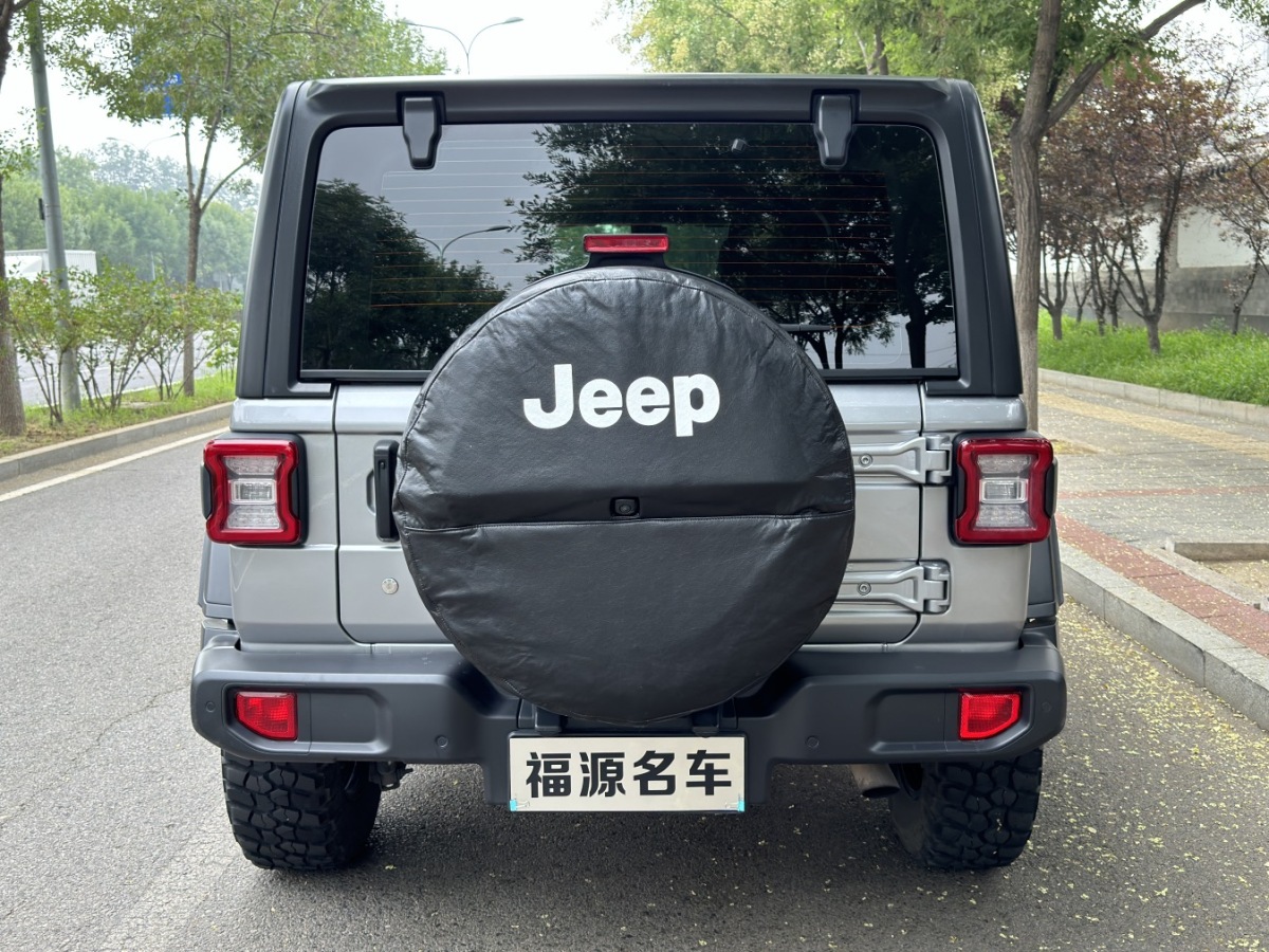 Jeep 牧马人  2018款 2.0T Rubicon 四门版图片