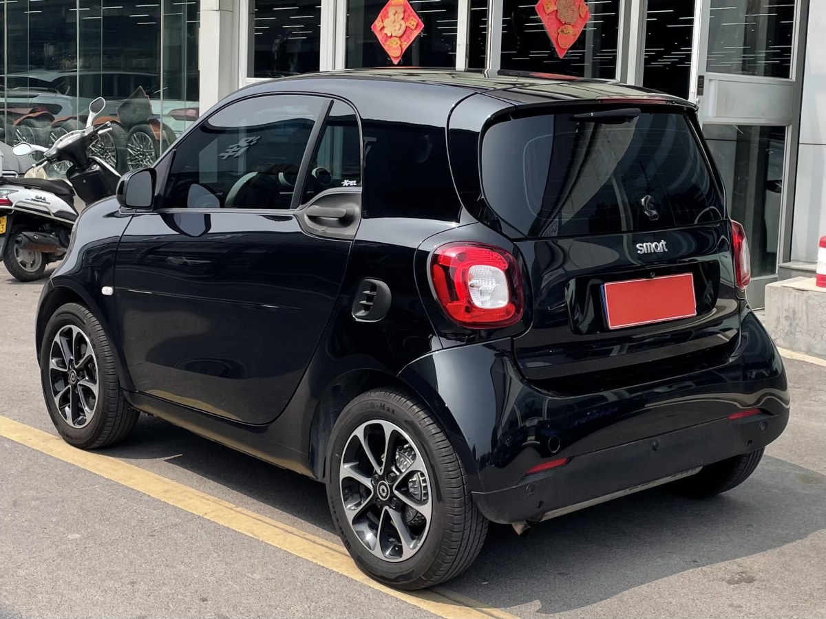 smart fortwo  2015款 1.0L 52千瓦硬頂激情版圖片