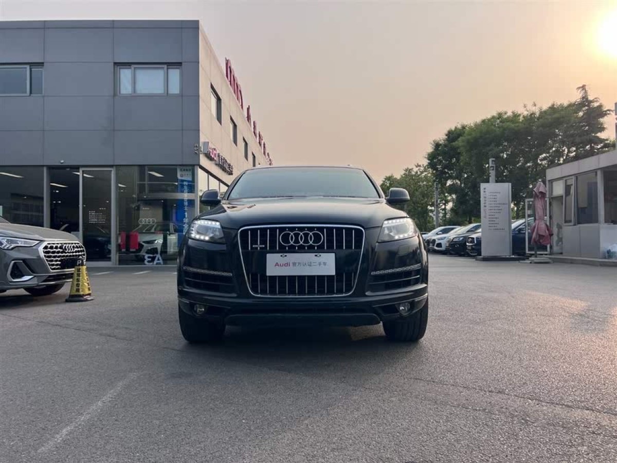奧迪 奧迪Q7  2011款 3.0 TFSI 技術(shù)型(200kW)圖片