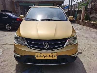 2015年02月 寶駿 730 1.5L 手動標(biāo)準(zhǔn)型 7座圖片