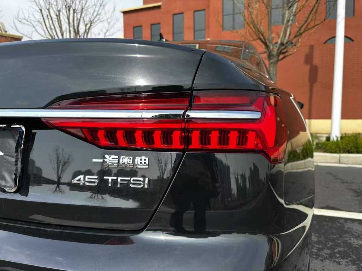 2020年4月奧迪 奧迪A6L  2020款 45 TFSI 臻選動感型