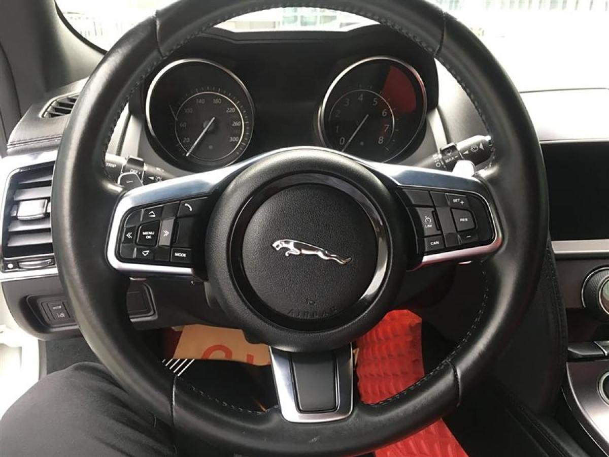 2018年10月捷豹 F-TYPE  2019款 2.0T 硬頂版