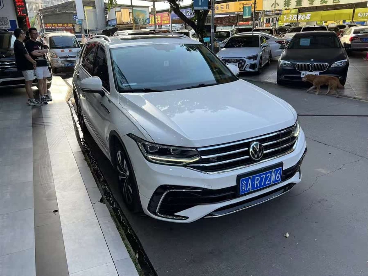 大眾 途觀L  2023款 改款 330TSI 自動兩驅(qū)R-Line旗艦版圖片