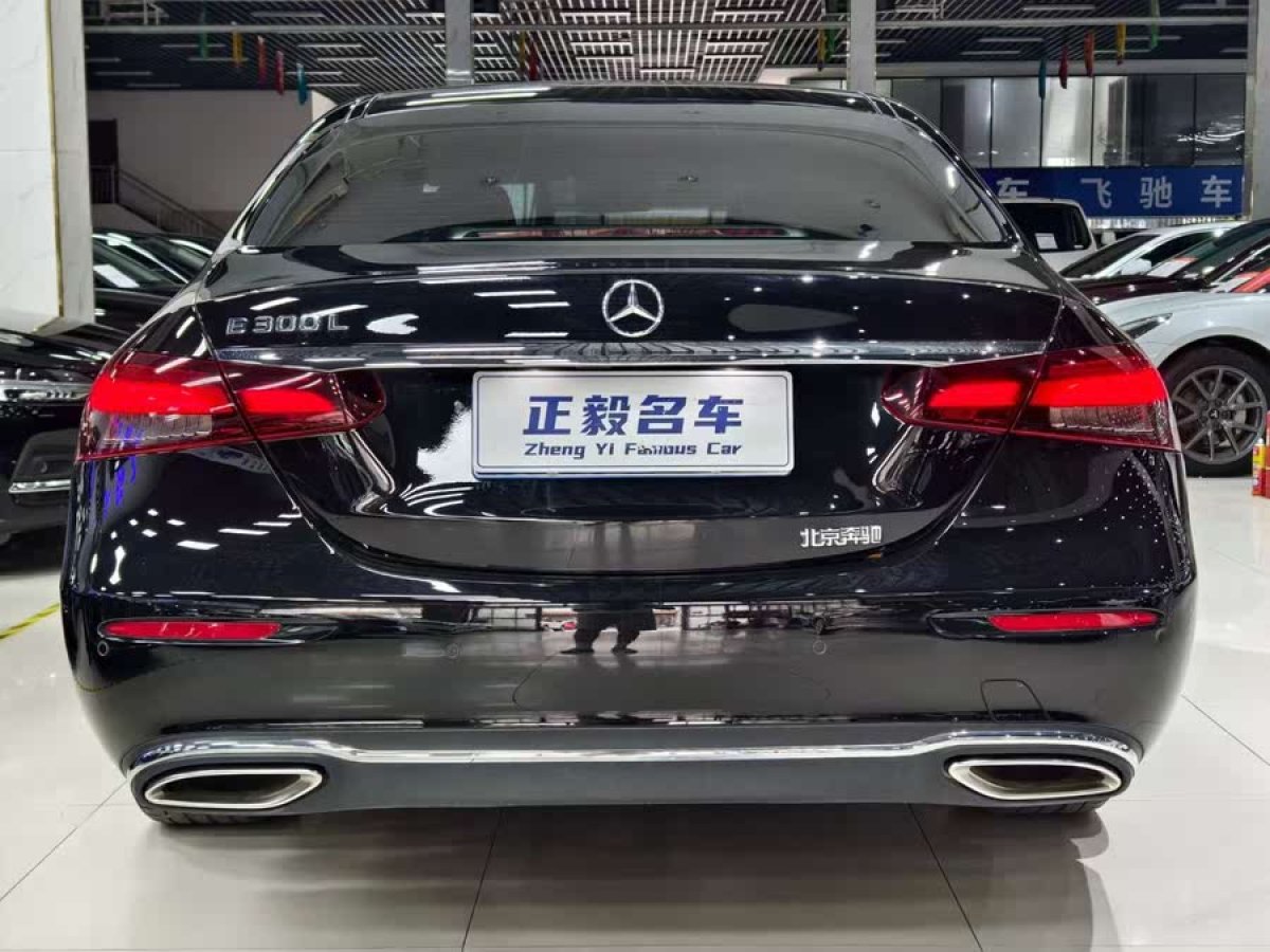 奔馳 奔馳E級  2022款 改款二 E 300 L 豪華型圖片
