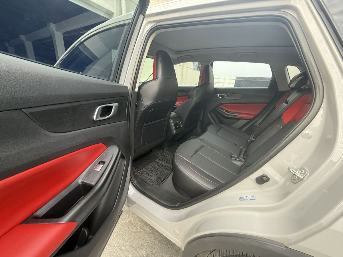 長(zhǎng)安 CS55 PLUS  2022款 第二代 1.5T DCT尊貴型圖片