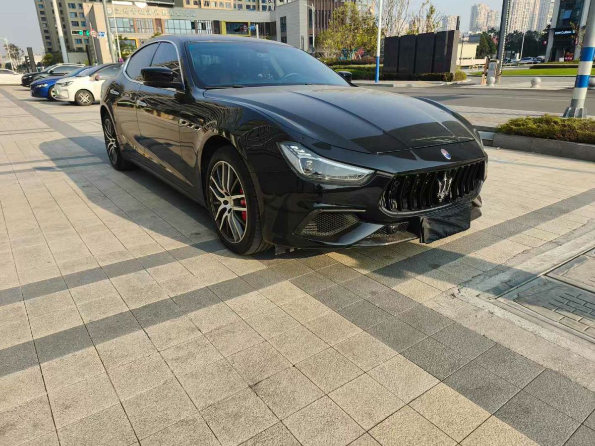 瑪莎拉蒂 Ghibli  2017款 3.0T 標(biāo)準(zhǔn)版圖片