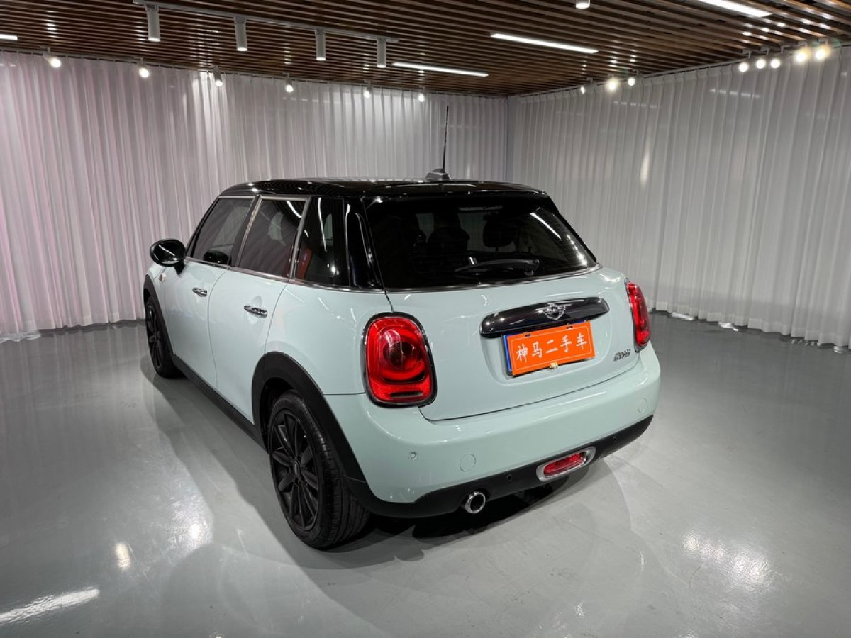 MINI MINI  2017款 1.5T COOPER 冰藍(lán)色限量版 五門版圖片