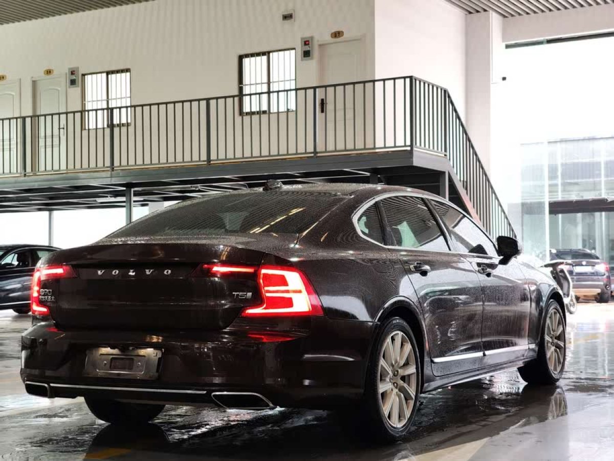 沃爾沃 S90  2020款 改款 T5 智逸豪華版圖片