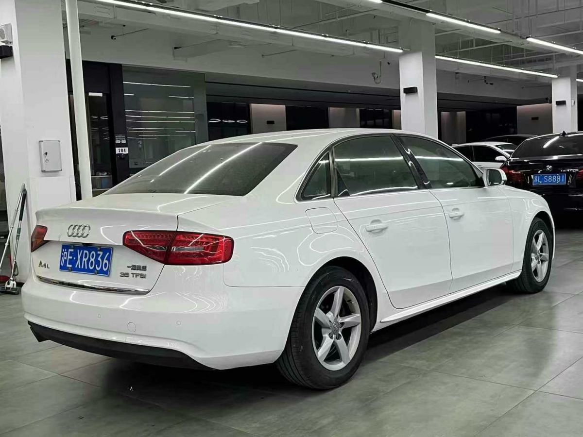 奧迪 奧迪A4L  2015款 A4L 1.8TFSI 30TFSI 舒適型圖片