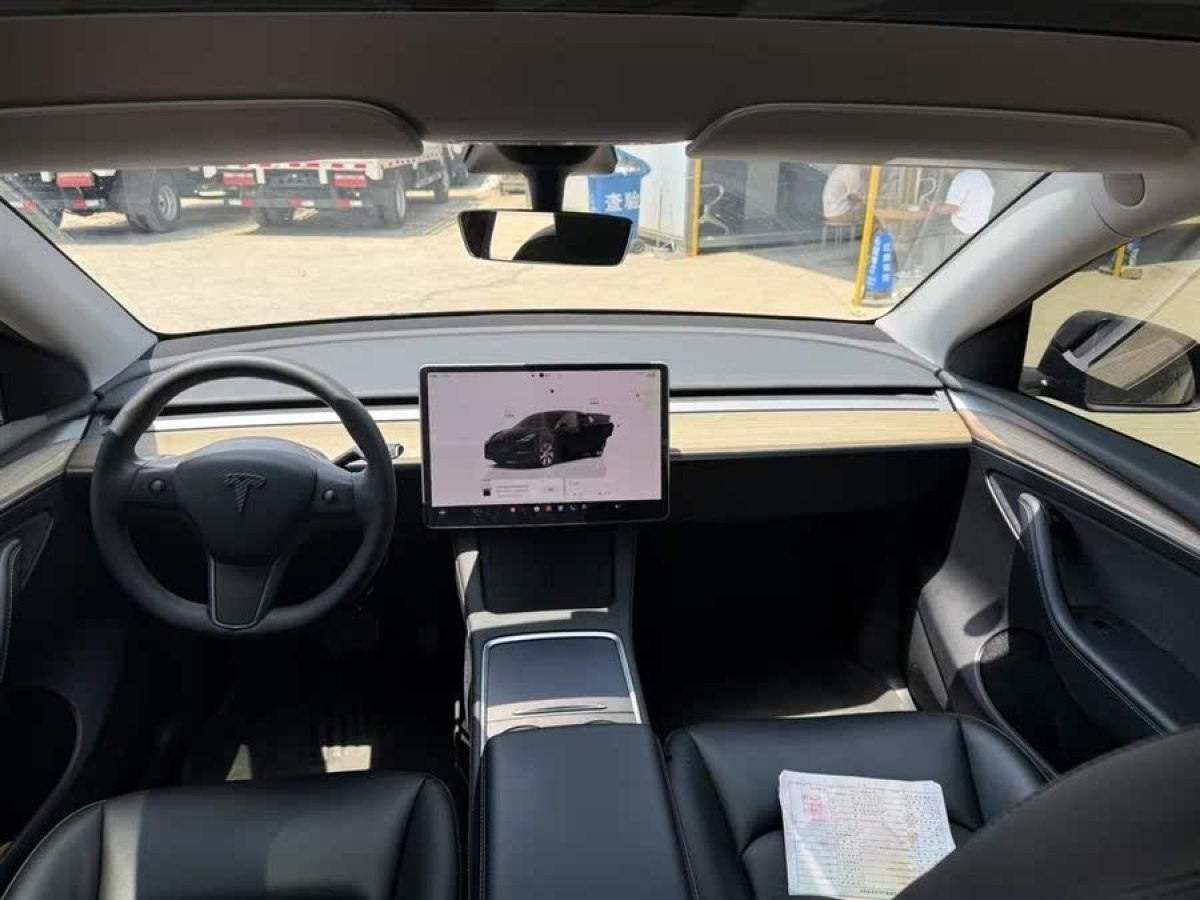特斯拉 Model Y  2022款 改款 后輪驅(qū)動版圖片