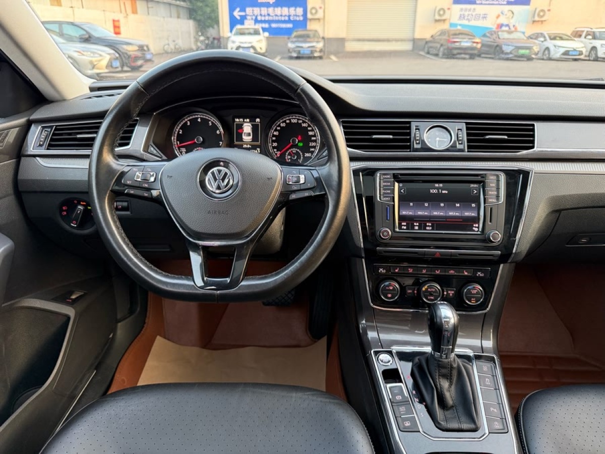 大眾 帕薩特  2017款 330TSI DSG御尊版圖片