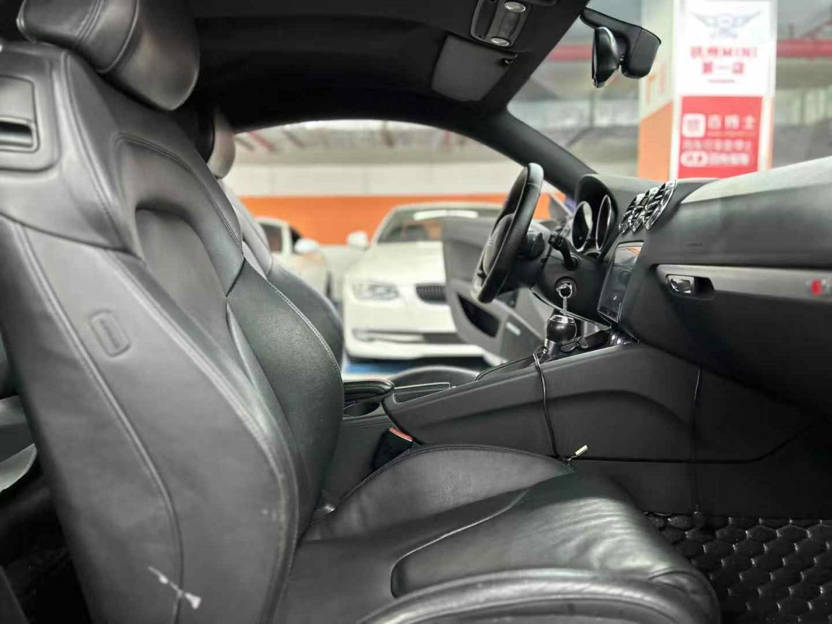 奧迪 奧迪TT  2011款 TT Coupe 2.0TFSI圖片