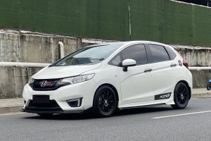 飞度 本田 1.5L LXS CVT舒适天窗版