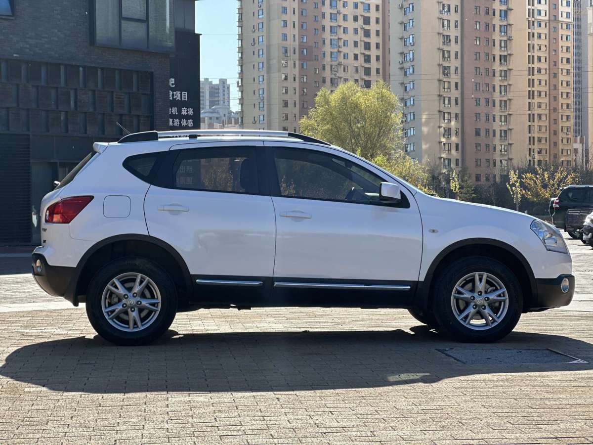 日產(chǎn) 逍客  2012款 2.0XL 火 CVT 2WD圖片